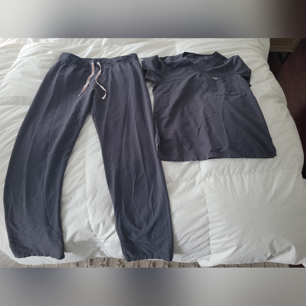 Figs grey scrubs top small,  bottom medium
